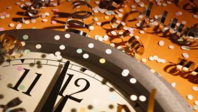 Новогодние поверья, приметы и гадания: узнаем что нужно сделать, встречая Новый год, и чего делать нельзя ни в коем случае!